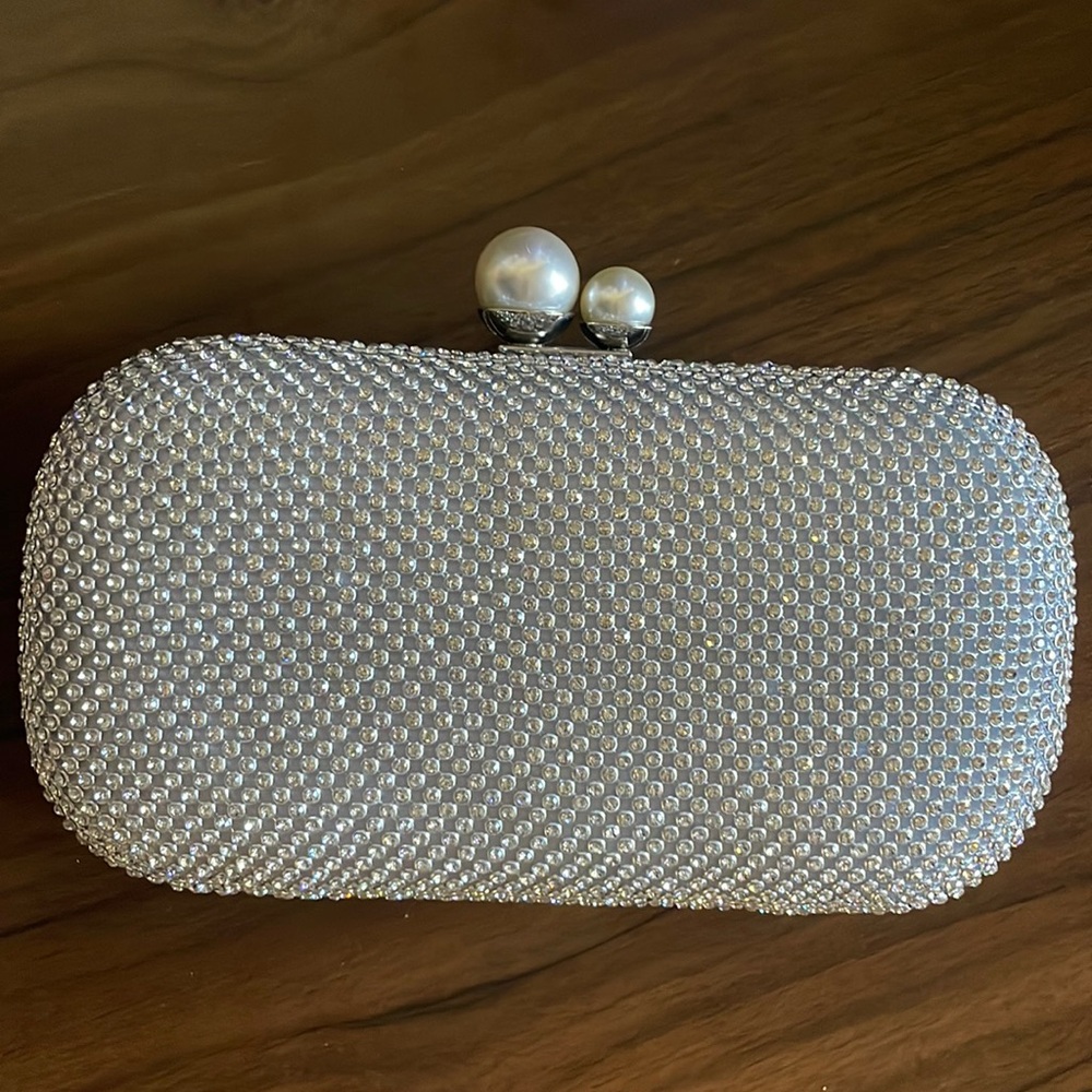 Crystal Evening Clutch Woman Evening Bag For Party and wedding (Silver)